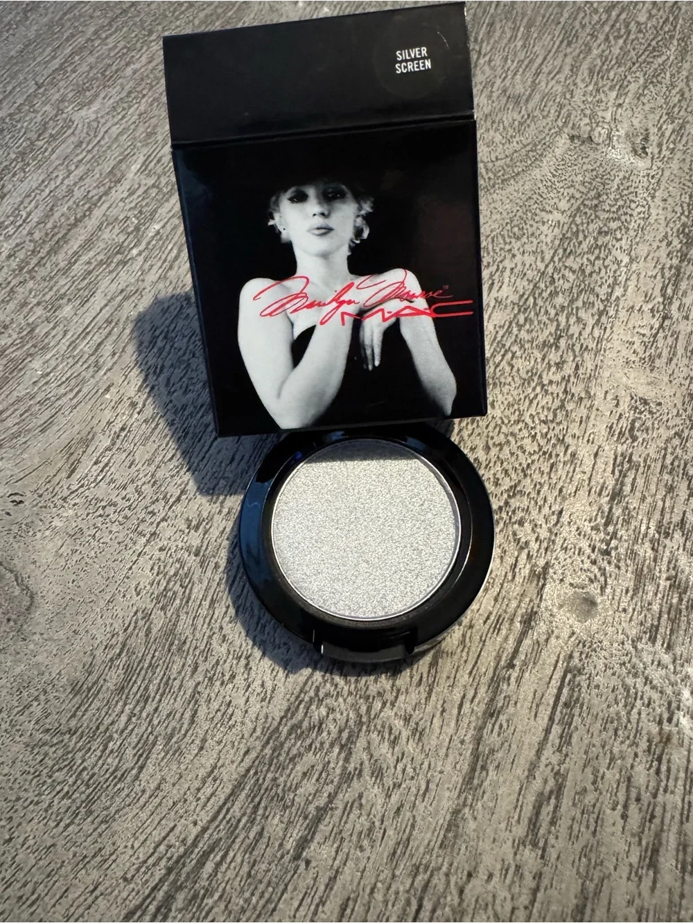 MAC Cosmetics Marilyn Monroe Silver Screen Single Eyeshadow - Silver Metallic